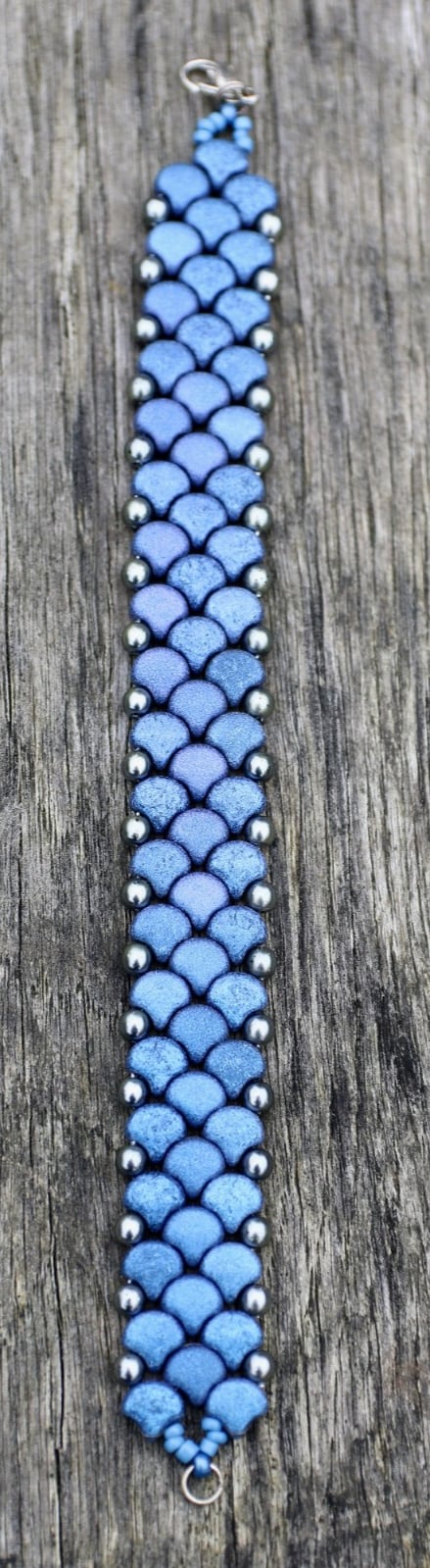 Handgemaakte 'Snake Skin' armband met Ginko kralen blue suede – 19,… - 132211 Handgemaakte 'Snake Skin' armband met Ginko kralen blue suede – 19,5 cm | Bohemian kralenarmband dames