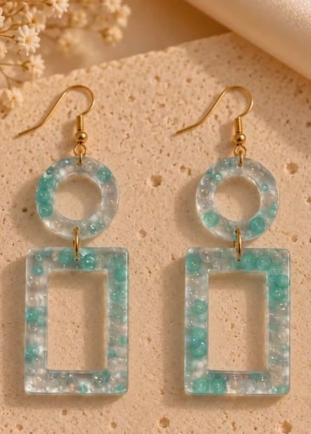 Turquoise Geometrische Hangoorbellen met Kralen | Statement Oorbellen… - 151191 Turquoise Geometrische Hangoorbellen met Kralen | Statement Oorbellen met Goudkleurige Details