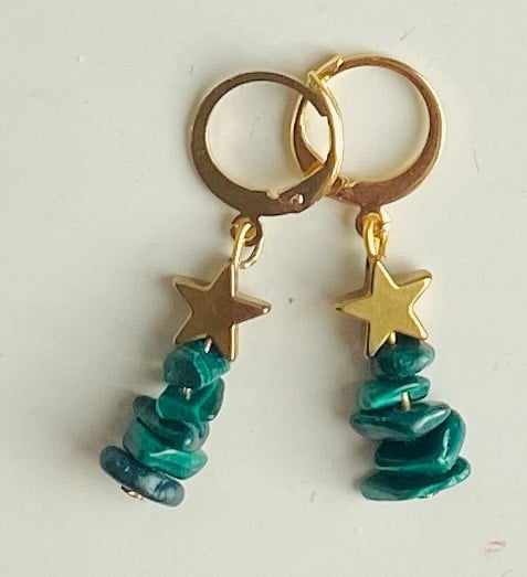 Oorbellen met kerstboompjes van malachiet en hematiet - 22632 Oorbellen met kerstboompjes van malachiet en hematiet