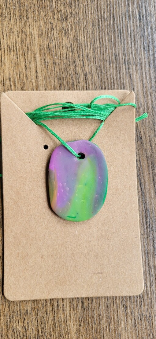 JuWen 2 Oorbellen Uniek handwerk in polymeerklei , een sieraad voor jou of als cadeau