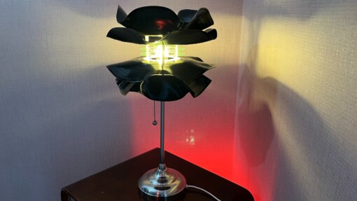 Tafellamp  "Wagner" ge-upcycled van oude LP's en CD's