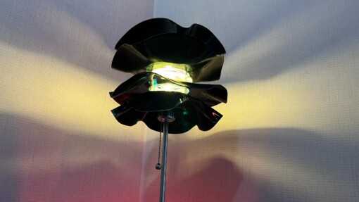 Tafellamp  "Wagner" ge-upcycled van oude LP's en CD's