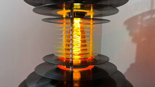 Hanglamp  "Beethoven" ge-upcycled van oude LP's en CD's