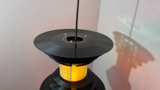 Hanglamp  "Beethoven" ge-upcycled van oude LP's en CD's