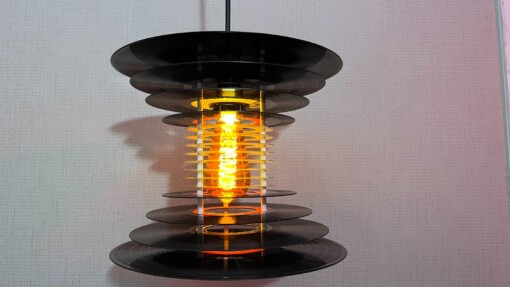 Hanglamp  "Beethoven" ge-upcycled van oude LP's en CD's