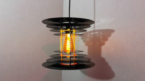 Hanglamp  "Beethoven" ge-upcycled van oude LP's en CD's