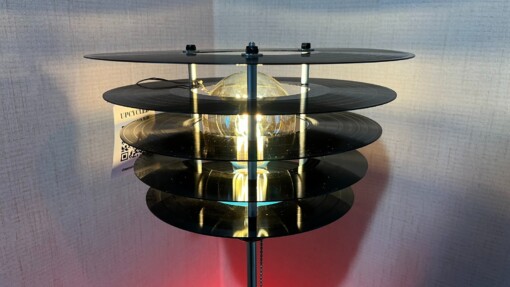 Tafellamp  "Bach" ge-upcycled van oude LP's