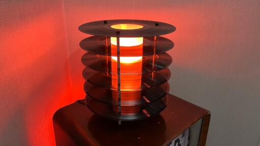 Tafellamp  "Chopin" ge-upcycled van oude LP's