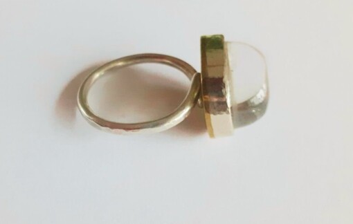 Lodoliet kwarts ring, gezet in zilver met messing