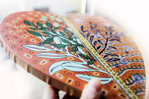 Spring Heart 1 -schilderij op canvas in de vorm van een hart