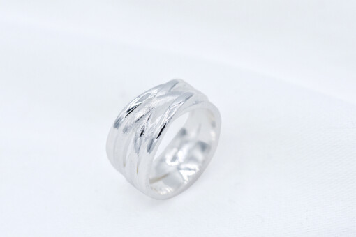 The wave silver