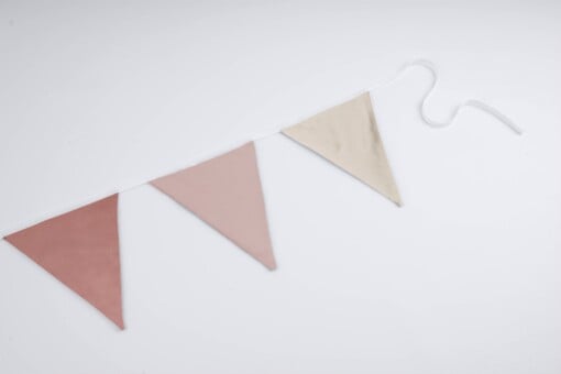 Vlaggenlijn Canyon Stroll | Pastel kleur (Roze / Beige / Neutraal / Aarde tinten) slinger met driehoek vlaggetjes gemaakt van stof