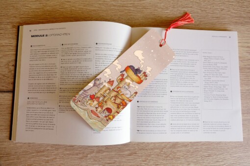 Katten op krabpaal eiland boekenlegger 74x210 formaat