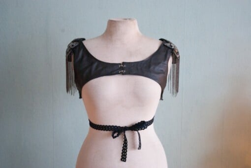 Leren Harnas met Epaulettes