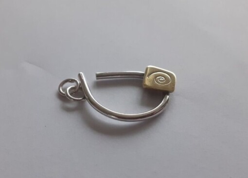 Helical, zilveren druppel hanger