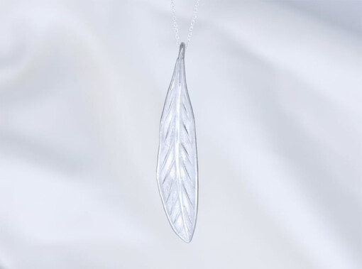 Whisper silver