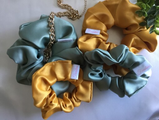Satijnen scrunchie elastiek
