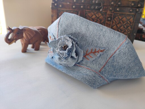 denim baret met bloem