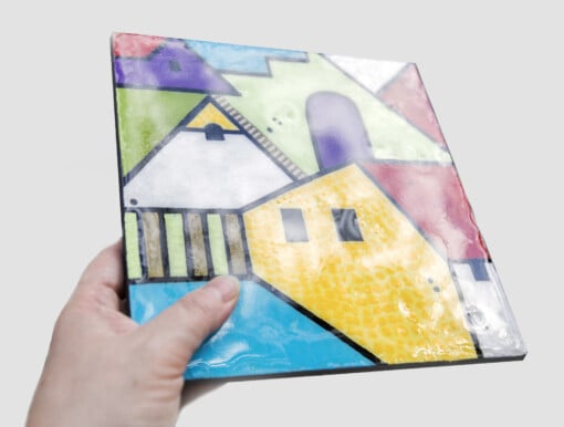Huis en stad - acrylverf op een houten paneel met een epoxylaag
