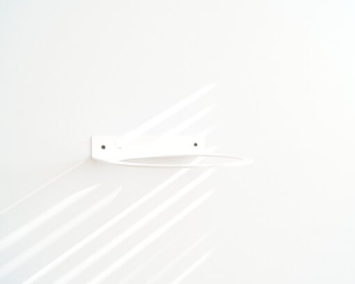 STERKSTAEL Ball Blanc ø 20cm - industriële balhouder muur - wandbevestiging - kleur wit - poedercoating - staalbalhouder, bal houder, bal aan de muur, muurbeugel bal, balring, ring houder, balkenrek, ballen rek, balrek, bal rek