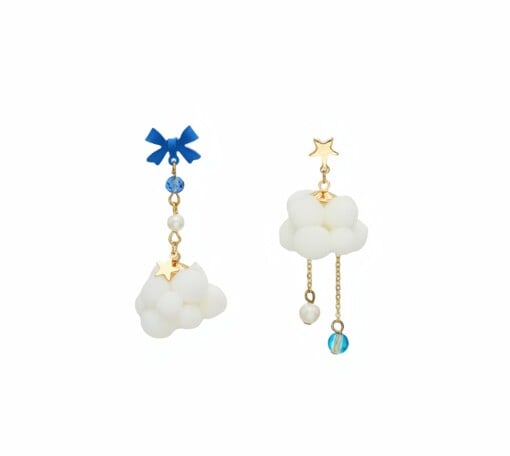Wolken en sterrenhemel en vlinderdas oorbellen | merklogo | blauw en wit