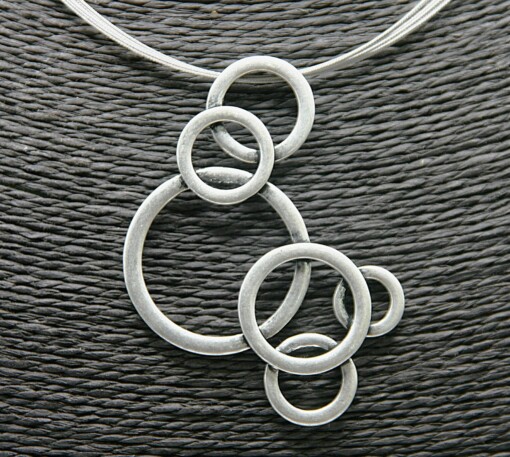 Falling Rings ketting met hanger