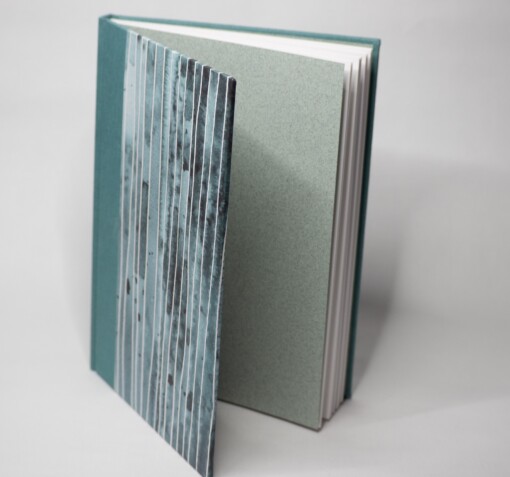 Notitie/schetsboek met linnen en omslag decoratief papier
