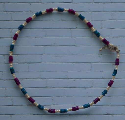RVS ketting met gekleurde schelpkralen