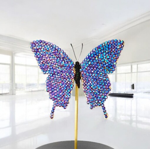 Echte papilio vlinder met Swarovski kristal 23ct verguld en opgezet onder dome - gelimiteerde editie