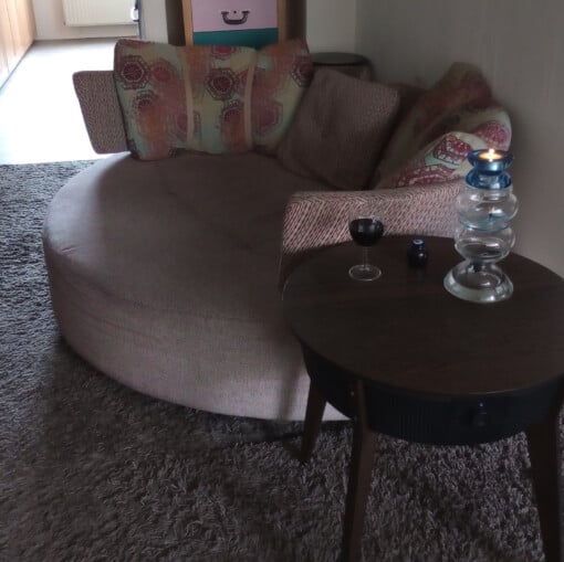 SPIN  in de AANVAL glasobject met kandelaar functie