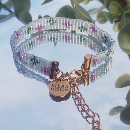 Geweven kralen armband 'Purple & lilac flowers'