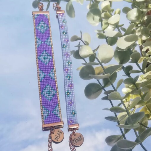 Geweven kralen armband 'Purple & lilac flowers'