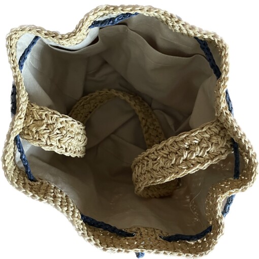 Gehaakte beurs tas van duurzame raffia garen