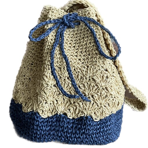 Gehaakte beurs tas van duurzame raffia garen