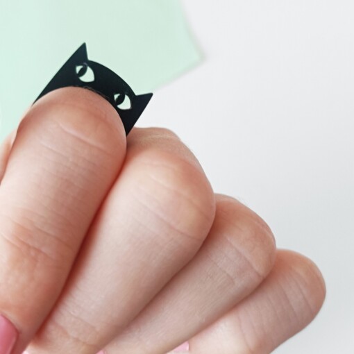 Glurende kat ring
