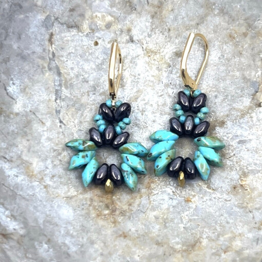 Oorbellen | Miyuki Beads geregen oorbellen | Turquoise & Bruin
