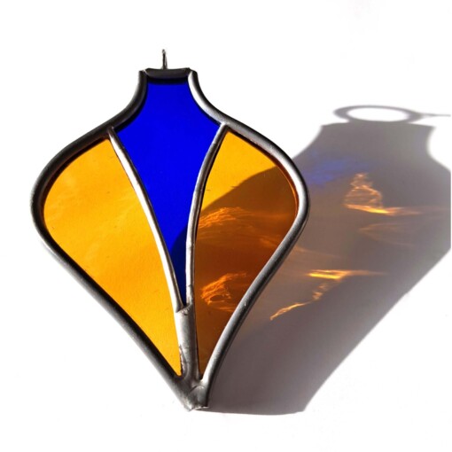 glas in lood kerst hanger Viola rosa