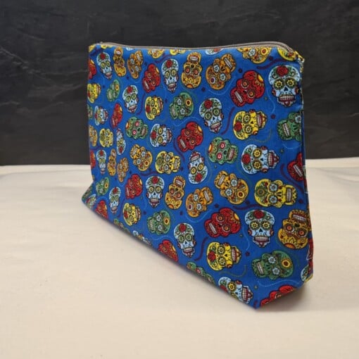 Handgemaakte Toilettas / Make-up Tas met Doodshoofden Print