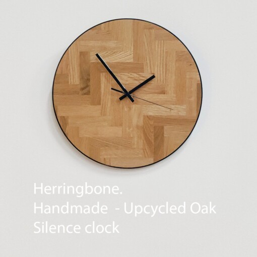 Visgraat Klok - Tijdloze elegantie voor jouw interieur - Handgemaakt