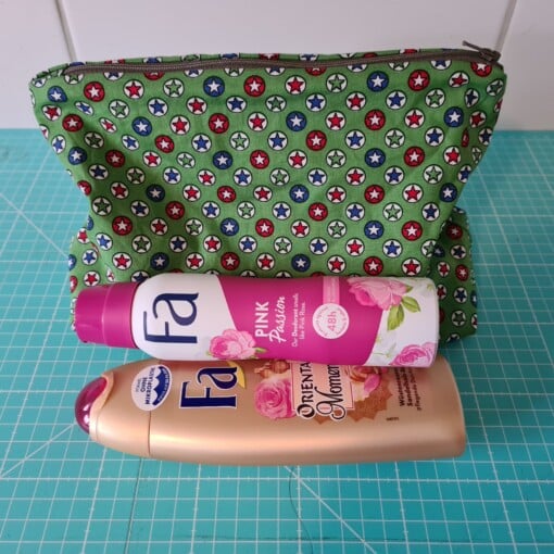 Toilettas`met sterrenprint