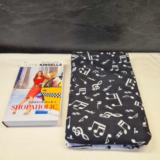 Booksleeve Muzieknoten – Bescherm je boeken met een muzikaal tintje