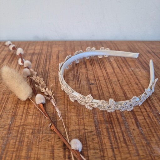 Diadeem met een gouden glitter