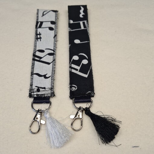 Sleutelhanger met muzieknoten print – Met praktische musketonhaak