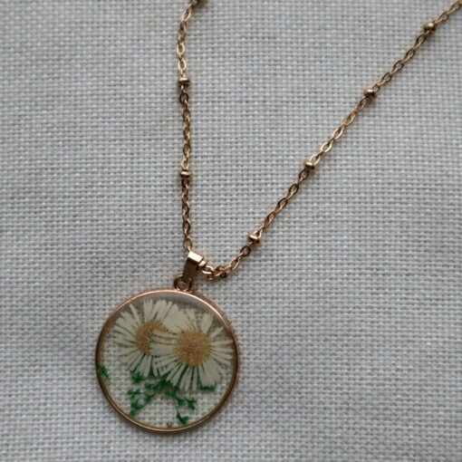 Ketting 45cm goud met wit/groene droogbloem