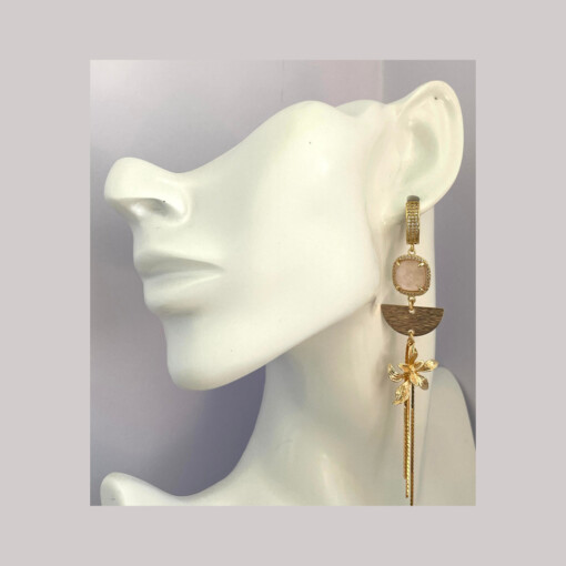 Mooie Rozenkwarts steen met gold plated onderdelen