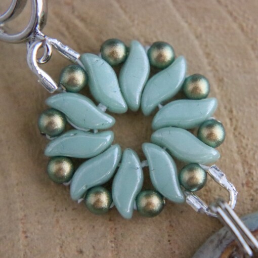 Konijnen oorbellen van keramiek en kralen, Sieraden voor het Voorjaar en Pasen
