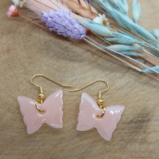 Resin oorhangers Vlinder roze