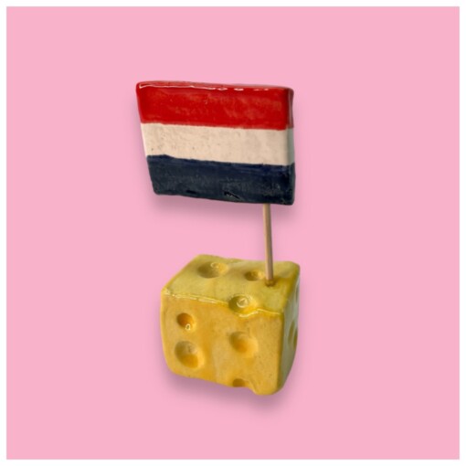 Blokje kaas van keramiek om op te hangen