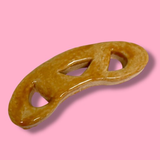 Krakeling koekje van keramiek om op te hangen
