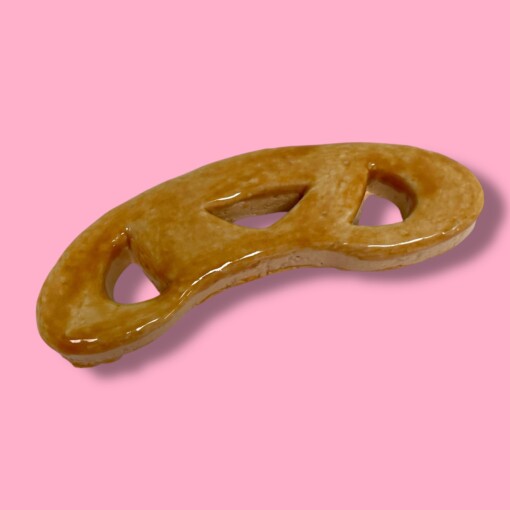 Krakeling koekje van keramiek om op te hangen